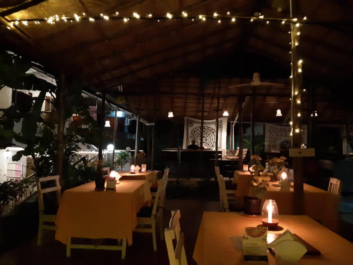 Wellness Inn Мандрем Екстериор снимка